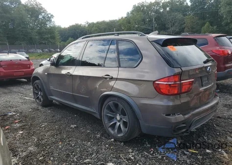 2011 BMW X5 xDrive50I from USA, damaged, VIN 5UXZV8C50BL418475